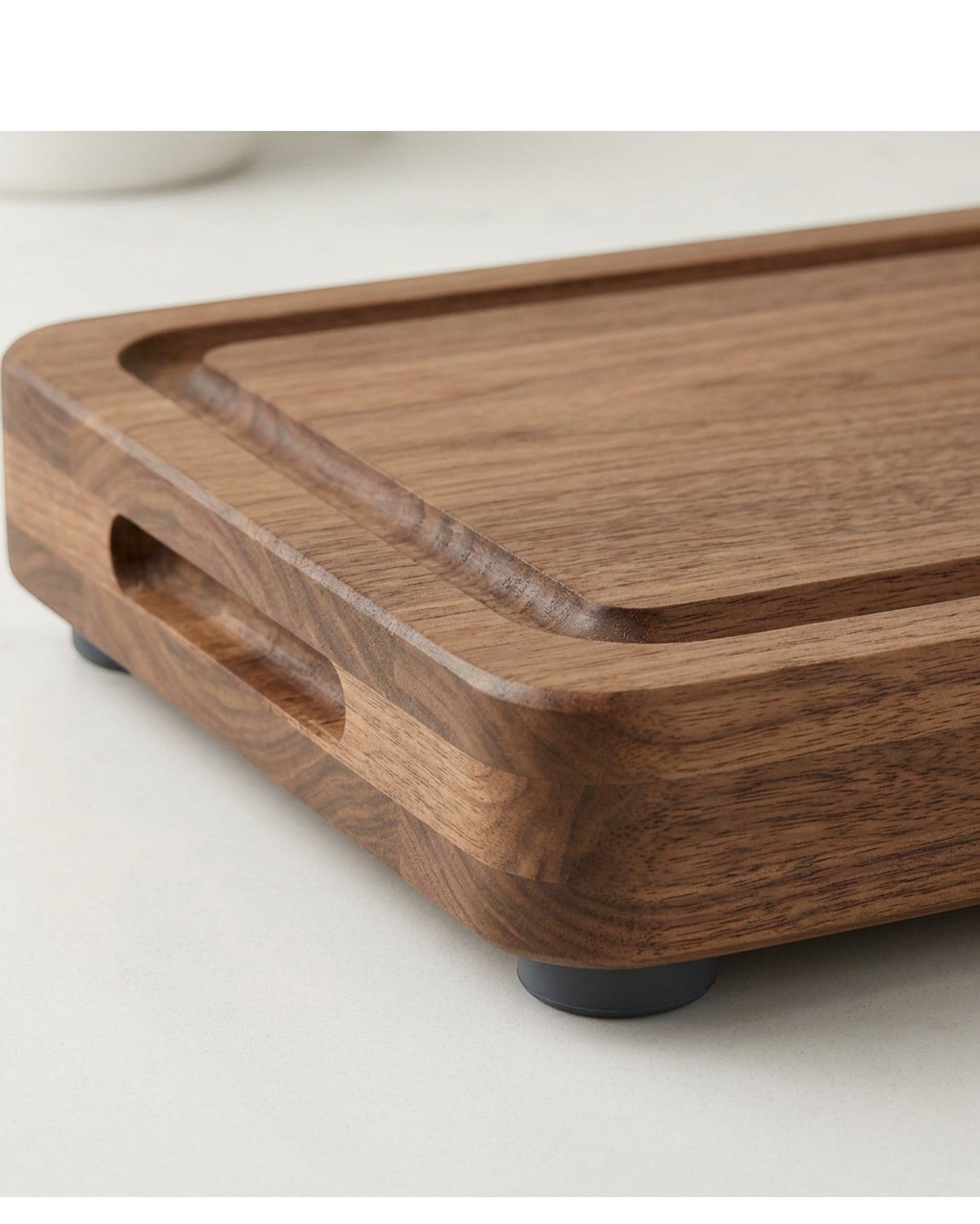 Mesx Walnut Carving Board 42 x 30 cm with Juice Groove - Detail view