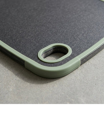 Mesx Cellulose Composite Cutting Board 35 x 24 cm Sage Edge - Detail view